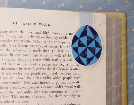 Blue 40 Triangle Magnetic Bookmark