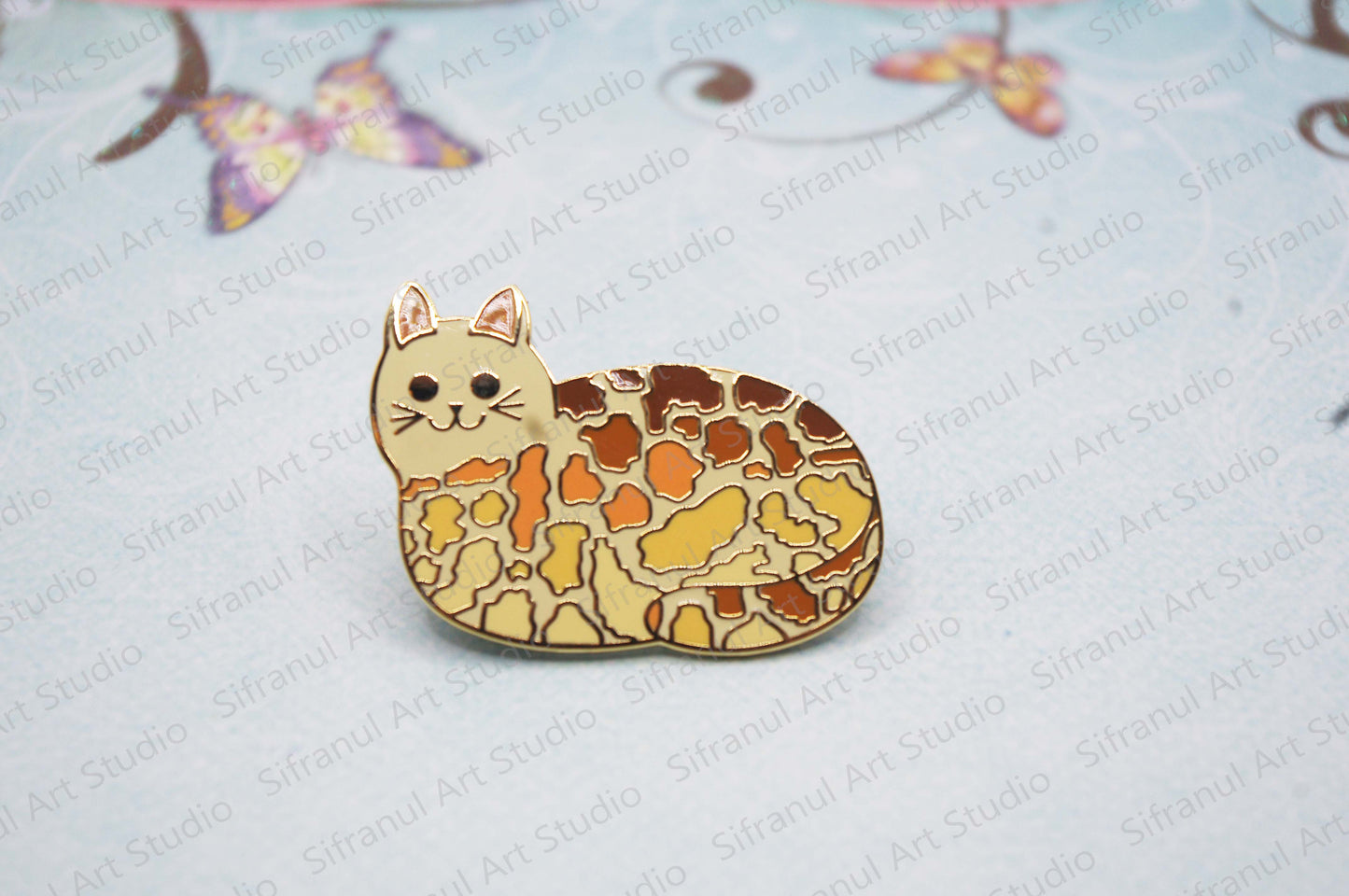 Tiger Bread Cat Loaf Enamel Pin