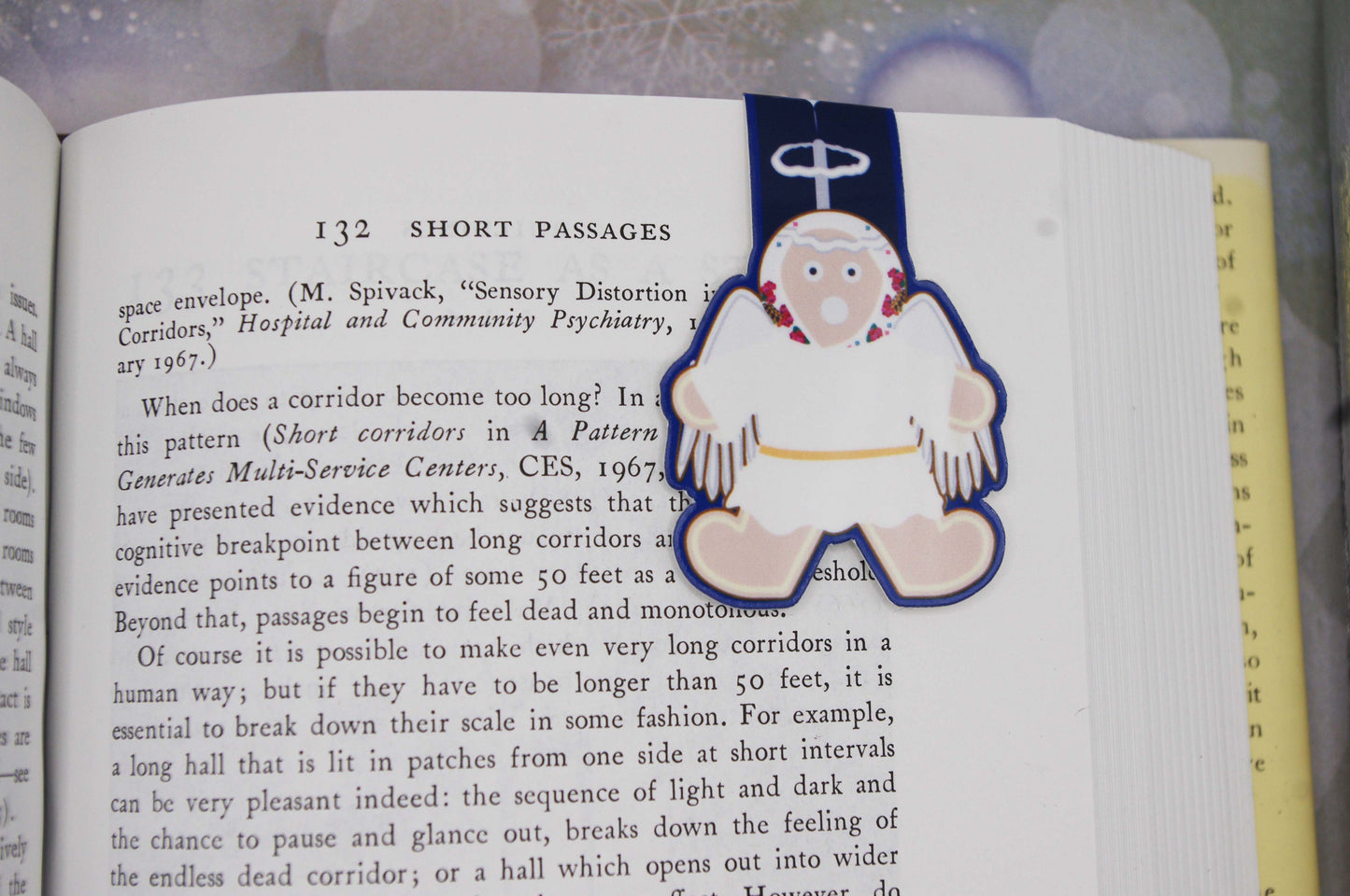 Ukrainian Gingerbread Caroler Magnetic Bookmarks