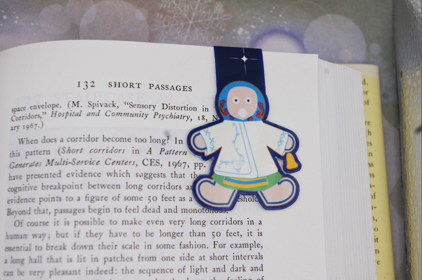 Ukrainian Gingerbread Caroler Magnetic Bookmarks