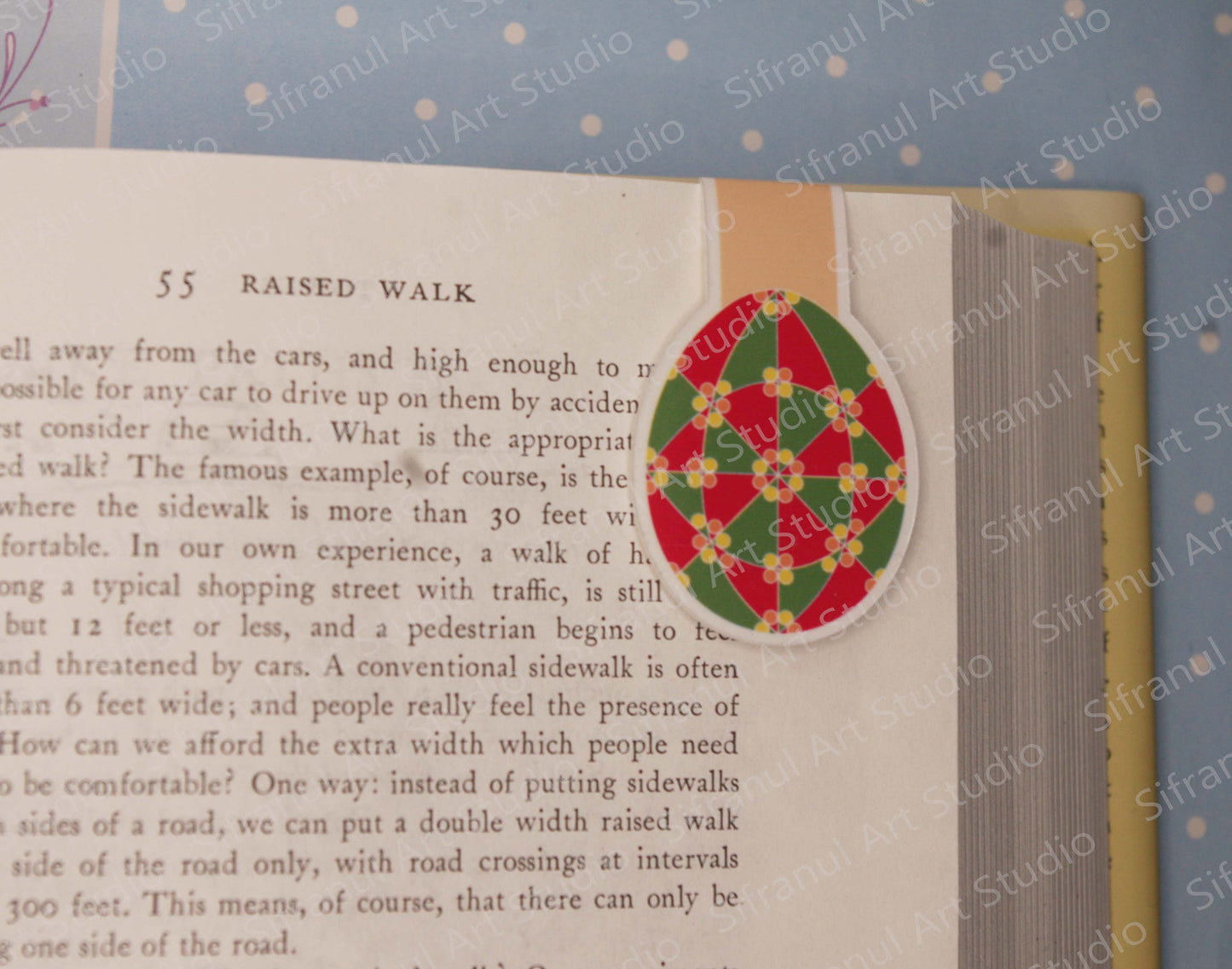 Red & Green 40 Triangle Magnetic Bookmark